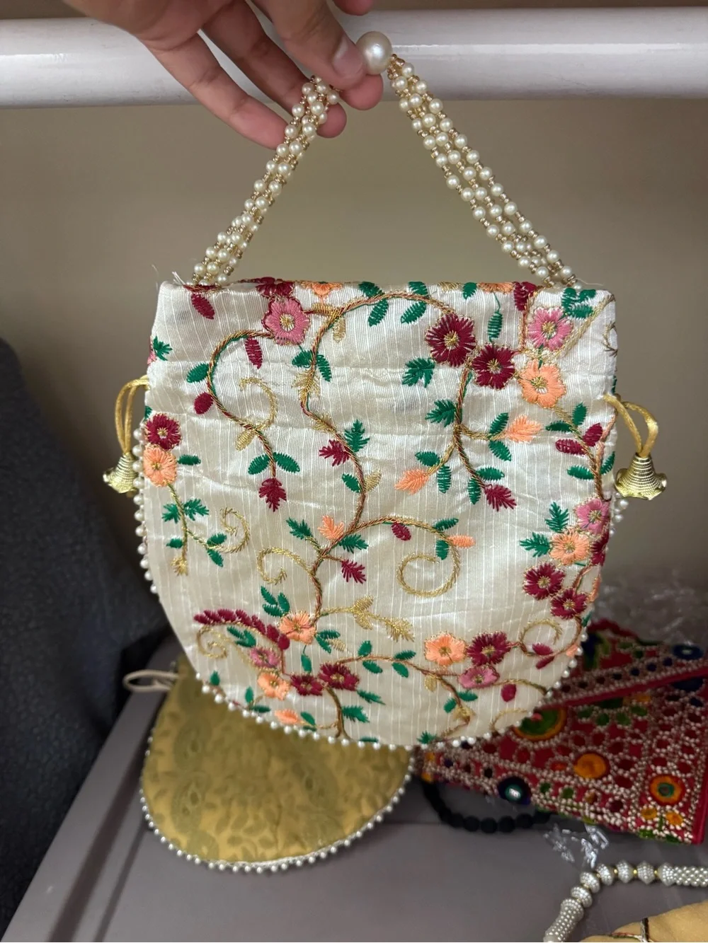 Ethnic Indian Wear Cream Floral Embroidered Pearl-Handle Clutch